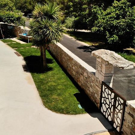 Predivan Novouredeni Apartman U Blizini Mora Banjole Buitenkant foto