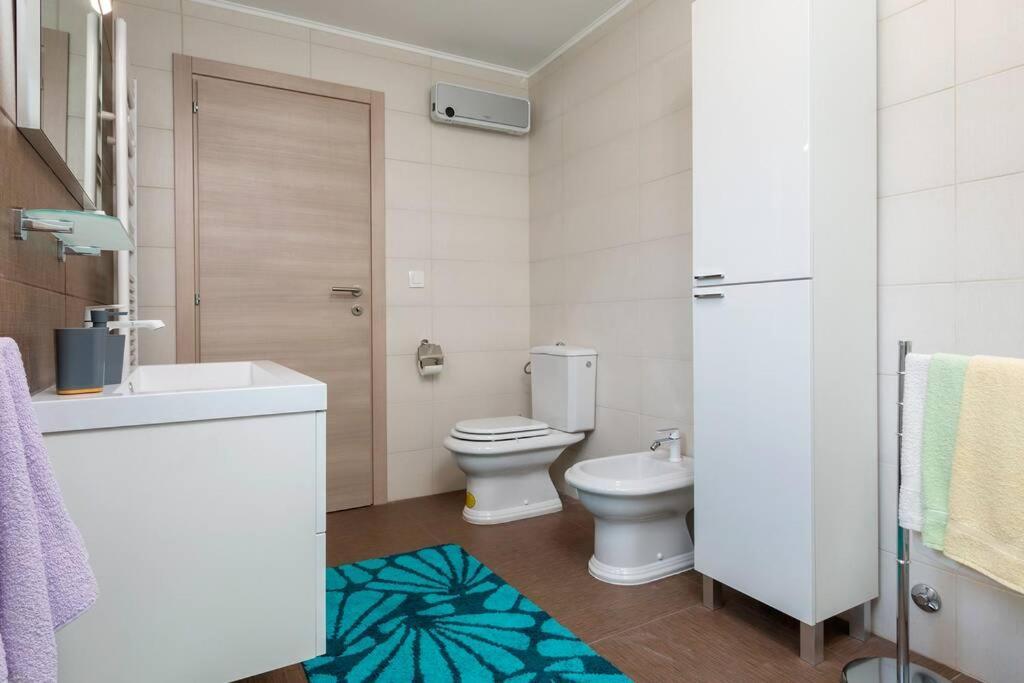 Predivan Novouredeni Apartman U Blizini Mora Banjole Buitenkant foto