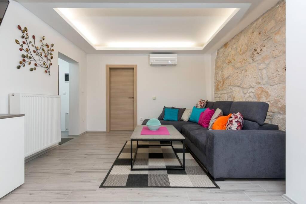 Predivan Novouredeni Apartman U Blizini Mora Banjole Buitenkant foto